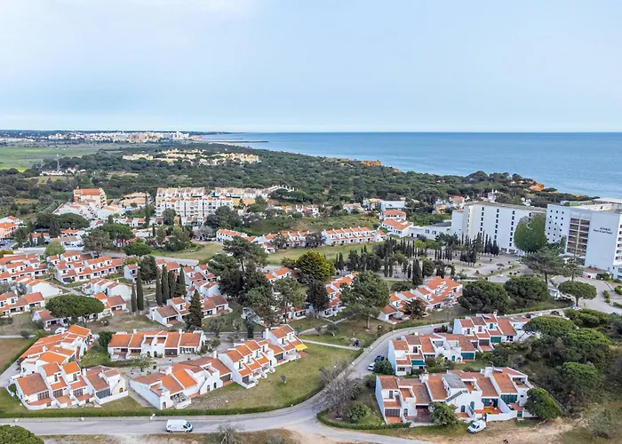 Falesia Coast By Hellovacations فيلة