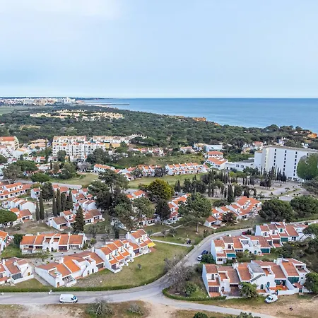 Falesia Coast By Hellovacations Willa